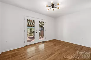 3811 Pinecrest Dr NE, Hickory, NC 28601 - Photo 5
