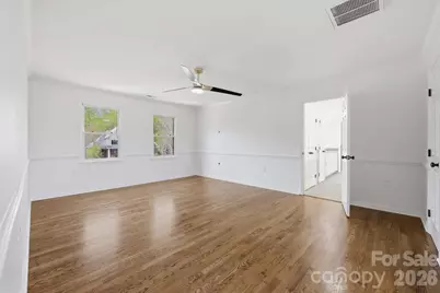 3811 Pinecrest Drive NE, Hickory, NC 28601 - Photo 19