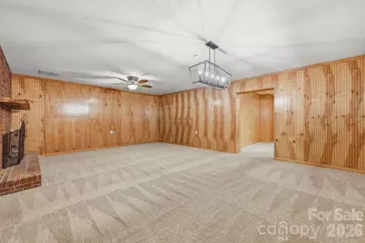 3811 Pinecrest Drive NE, Hickory, NC 28601 - Photo 25