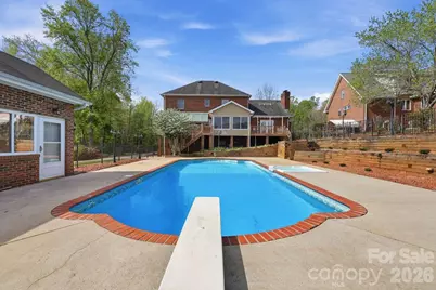 3811 Pinecrest Drive NE, Hickory, NC 28601 - Photo 29