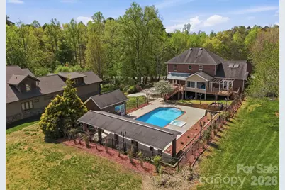 3811 Pinecrest Drive NE, Hickory, NC 28601 - Photo 33