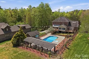 3811 Pinecrest Dr NE, Hickory, NC 28601 - Photo 33