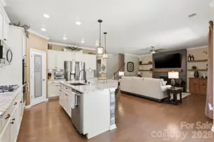 2404 Napa Valley Dr, Waxhaw, NC 28173 - Photo 7