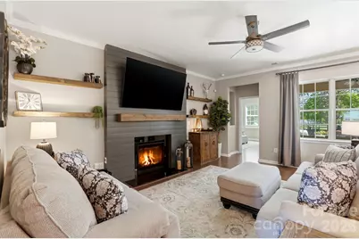 2404 Napa Valley Drive, Waxhaw, NC 28173 - Photo 9