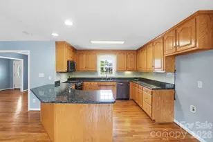 4425 Frank Dellinger Ln, Maiden, NC 28650 - Photo 7