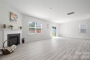 534 13th Ave Dr NE, Hickory, NC 28601 - Photo 3