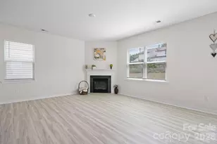 534 13th Ave Dr NE, Hickory, NC 28601 - Photo 7