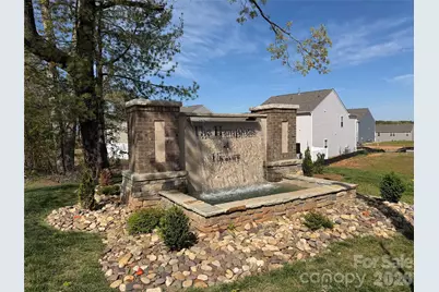 534 13th Avenue Drive NE, Hickory, NC 28601 - Photo 3