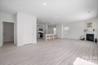 534 13th Avenue Drive NE, Hickory, NC 28601 - Photo 5