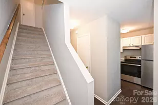 951 Hollywood St, Charlotte, NC 28211 - Photo 9