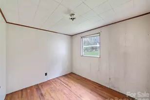 2432 Grapevine Rd, Marshall, NC 28753 - Photo 9