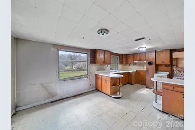 2432 Grapevine Road, Marshall, NC 28753 - Photo 7