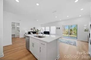 2076 Sunflower Cir, Newton, NC 28658 - Photo 13