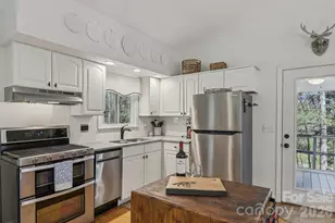 926 Camp Creek Rd, Saluda, NC 28773 - Photo 7