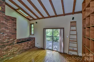 1 Hillcrest Ln, Black Mountain, NC 28711 - Photo 7