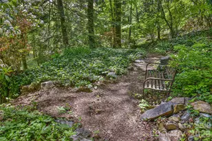 1 Hillcrest Ln, Black Mountain, NC 28711 - Photo 5