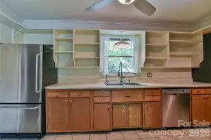 1 Hillcrest Ln, Black Mountain, NC 28711 - Photo 15