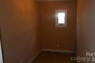 1514 W Walnut Ave, Gastonia, NC 28052 - Photo 5