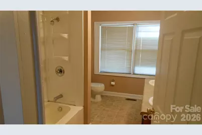 1514 W Walnut Avenue, Gastonia, NC 28052 - Photo 3