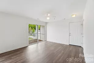 3937 Mohawk Ct, Charlotte, NC 28215 - Photo 3