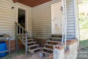 2687 Indian Grave Rd, Lenoir, NC 28645 - Photo 5