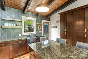 90 Summit St, Waynesville, NC 28786 - Photo 17