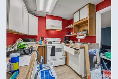 76 Adeles Way, Hendersonville, NC 28792 - Photo 11