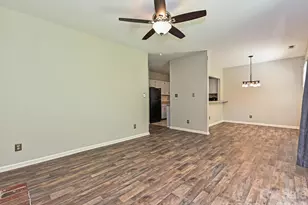 3206 Selwyn Farms Ln, Charlotte, NC 28209 - Photo 9