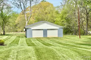 261 N Thomas Ln, Stony Point, NC 28678 - Photo 23