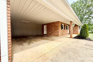 261 N Thomas Ln, Stony Point, NC 28678 - Photo 27