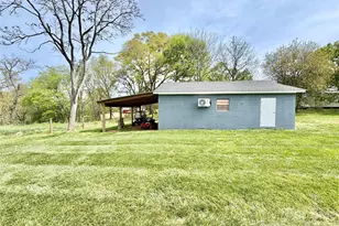 261 N Thomas Ln, Stony Point, NC 28678 - Photo 25