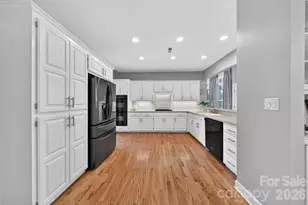 3336 Colvard Park Way, Charlotte, NC 28269 - Photo 9