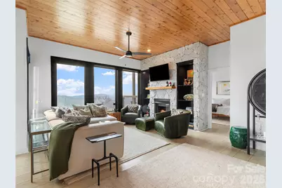 30 Club Villa Court #B/5, Burnsville, NC 28714 - Photo 5