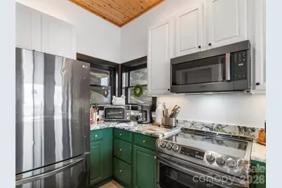 30 Club Villa Court #B/5, Burnsville, NC 28714 - Photo 11