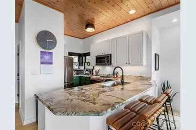 30 Club Villa Court #B/5, Burnsville, NC 28714 - Photo 9