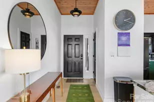 30 Club Villa Ct, Burnsville, NC 28714 - Photo 7