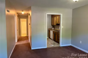 3633 Driftwood Dr, Charlotte, NC 28205 - Photo 7