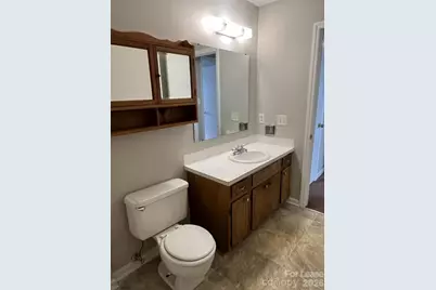 3633 Driftwood Drive, Charlotte, NC 28205 - Photo 17