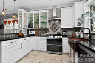 4851 Steepleglen Ct, Charlotte, NC 28269 - Photo 13