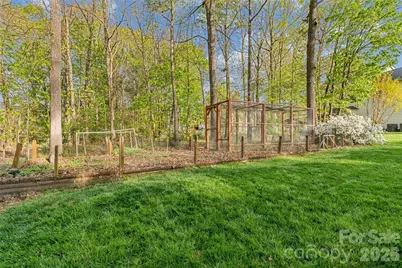 5507 Tullamore Lane, Charlotte, NC 28269 - Photo 7