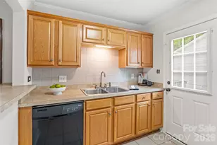 6600 Porterfield Rd, Charlotte, NC 28226 - Photo 23