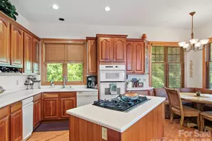 101 Spring Rock Rd, Burnsville, NC 28714 - Photo 13