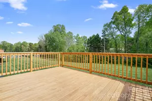 676 Sunridge Dr, Lincolnton, NC 28092 - Photo 19