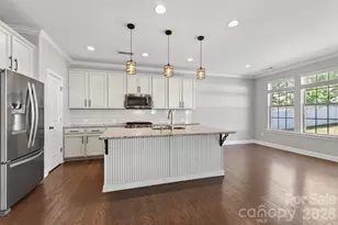 208 Helton Ln, Fort Mill, SC 29708 - Photo 7