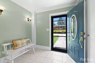 1614 Ridgewood Blvd, Hendersonville, NC 28791 - Photo 5