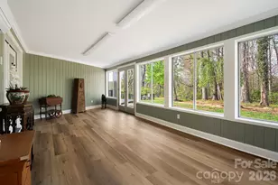 87 W Oakview Rd, Asheville, NC 28806 - Photo 15