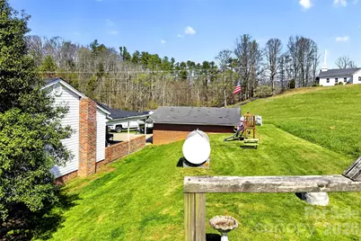 1511 White Oak Road, Bakersville, NC 28705 - Photo 27