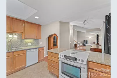 29 Reynolda Drive, Asheville, NC 28803 - Photo 9