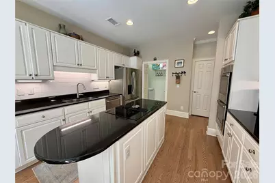 8964 Challis Hill Lane, Charlotte, NC 28226 - Photo 19