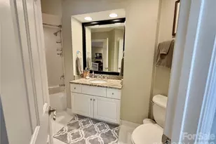 8964 Challis Hill Ln, Charlotte, NC 28226 - Photo 33